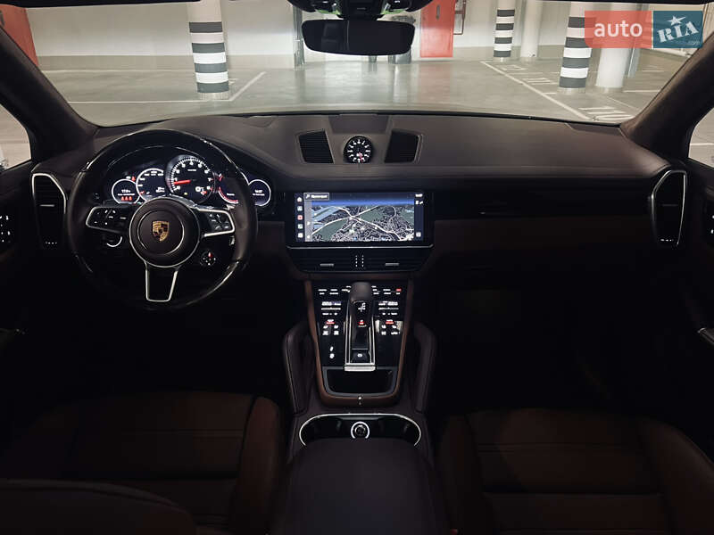 Позашляховик / Кросовер Porsche Cayenne 2022 в Києві