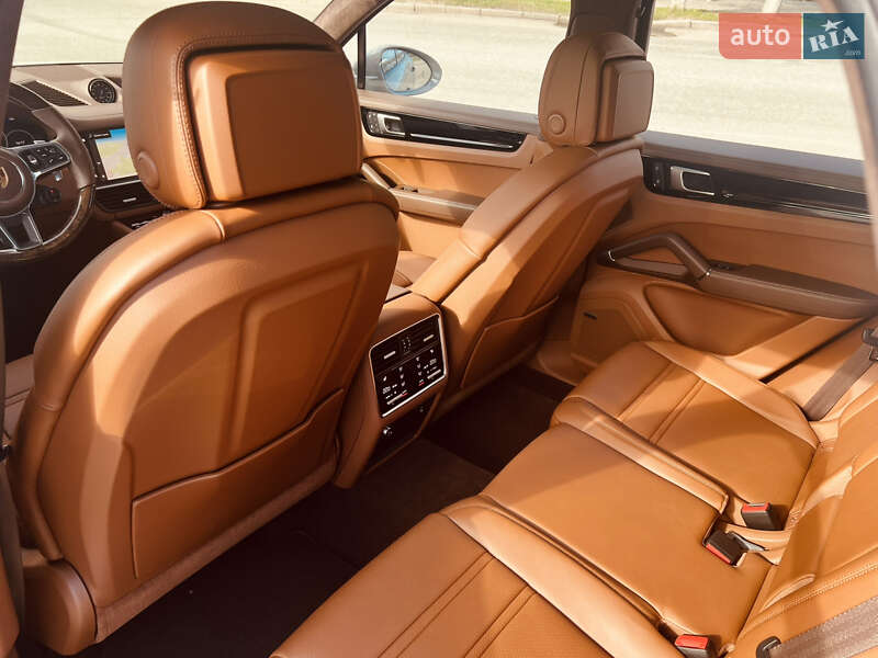 Позашляховик / Кросовер Porsche Cayenne 2022 в Києві