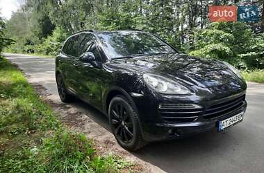 Внедорожник / Кроссовер Porsche Cayenne 2012 в 