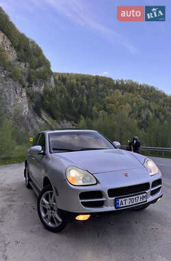 Внедорожник / Кроссовер Porsche Cayenne 2004 в 