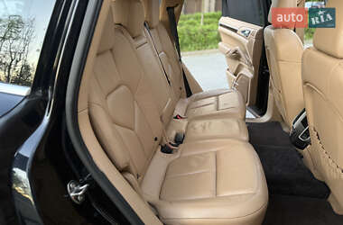 Позашляховик / Кросовер Porsche Cayenne 2012 в 