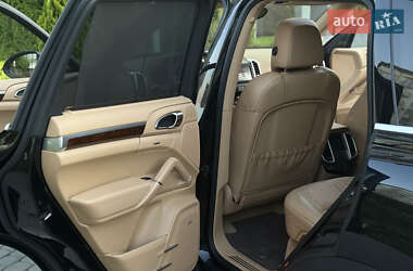 Позашляховик / Кросовер Porsche Cayenne 2012 в 