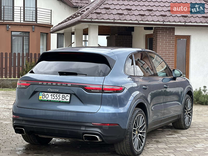 Внедорожник / Кроссовер Porsche Cayenne 2018 в Тернополе