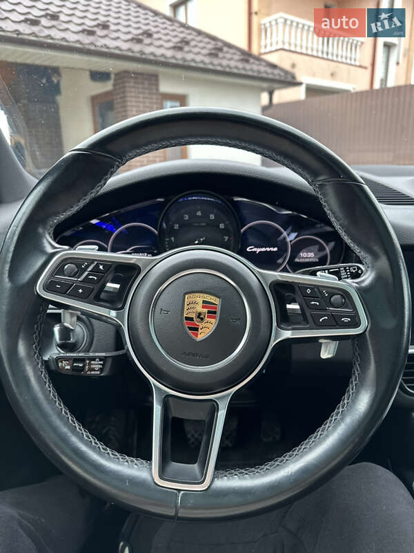 Внедорожник / Кроссовер Porsche Cayenne 2018 в Тернополе