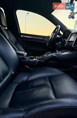 Позашляховик / Кросовер Porsche Cayenne 2010 в 