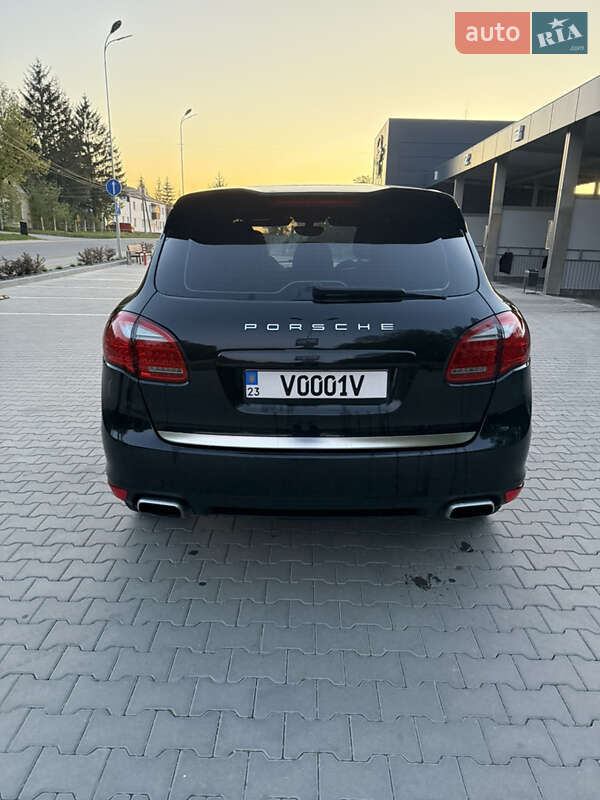 Внедорожник / Кроссовер Porsche Cayenne 2010 в Каменец-Подольском