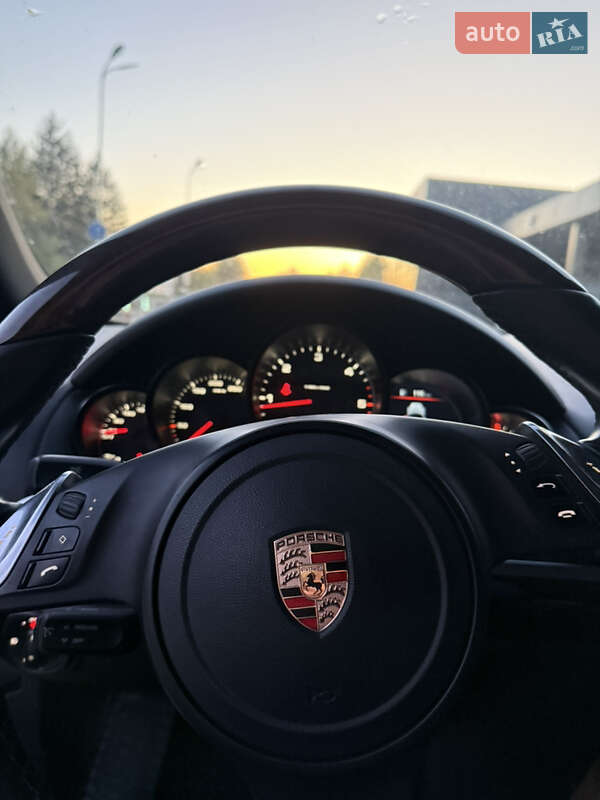 Внедорожник / Кроссовер Porsche Cayenne 2010 в Каменец-Подольском