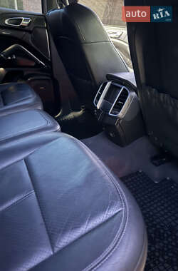 Позашляховик / Кросовер Porsche Cayenne 2010 в 