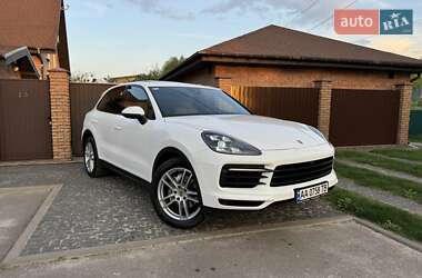 Внедорожник / Кроссовер Porsche Cayenne 2017 в 