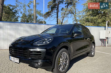 Внедорожник / Кроссовер Porsche Cayenne 2017 в 