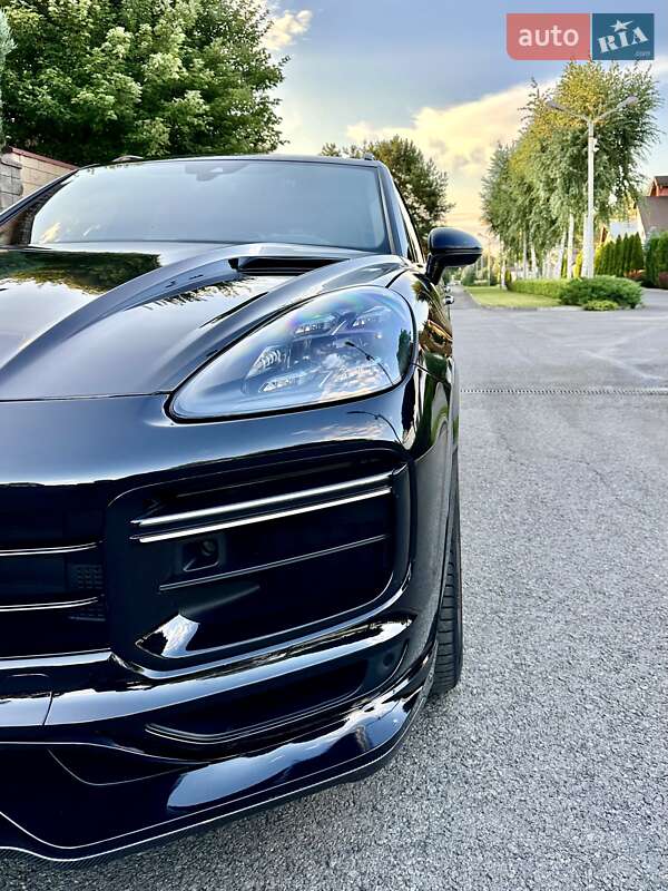 Позашляховик / Кросовер Porsche Cayenne 2018 в Києві