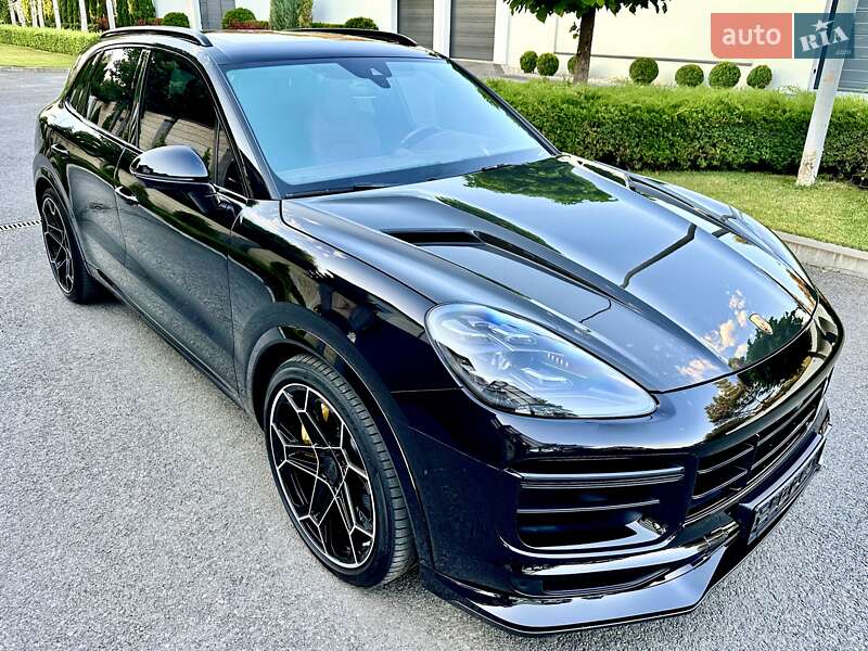 Позашляховик / Кросовер Porsche Cayenne 2018 в Києві