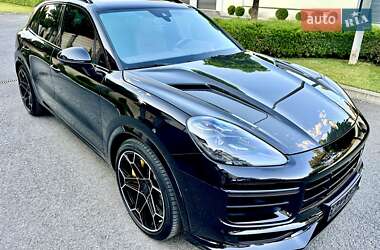 Позашляховик / Кросовер Porsche Cayenne 2018 в 