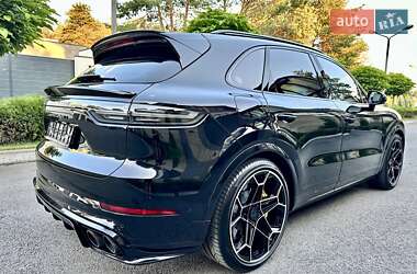 Позашляховик / Кросовер Porsche Cayenne 2018 в 