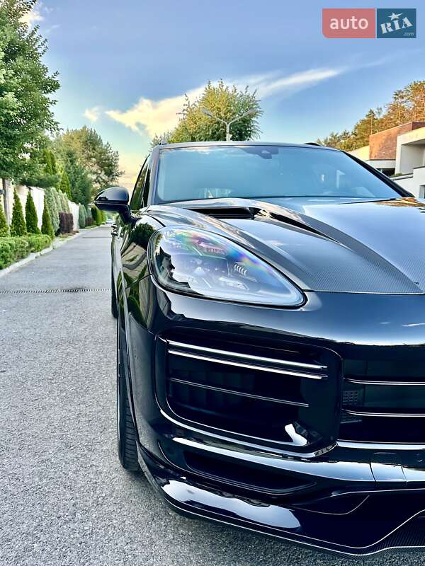 Позашляховик / Кросовер Porsche Cayenne 2018 в Києві