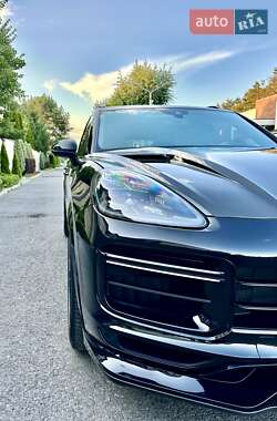 Позашляховик / Кросовер Porsche Cayenne 2018 в 
