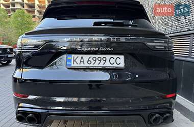 Позашляховик / Кросовер Porsche Cayenne 2018 в 