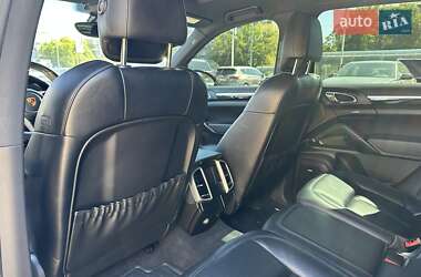 Позашляховик / Кросовер Porsche Cayenne 2015 в 