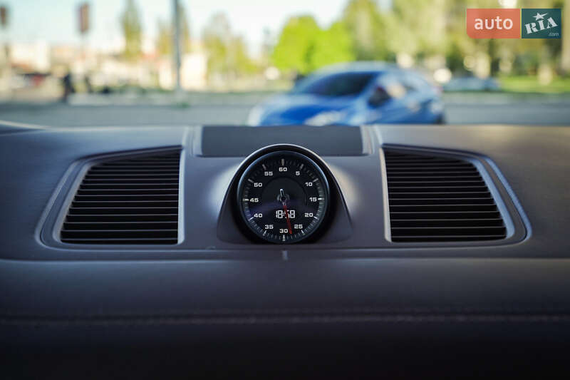 Внедорожник / Кроссовер Porsche Cayenne 2019 в Харькове