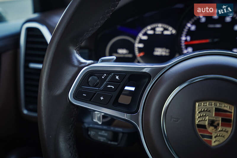 Внедорожник / Кроссовер Porsche Cayenne 2019 в Харькове