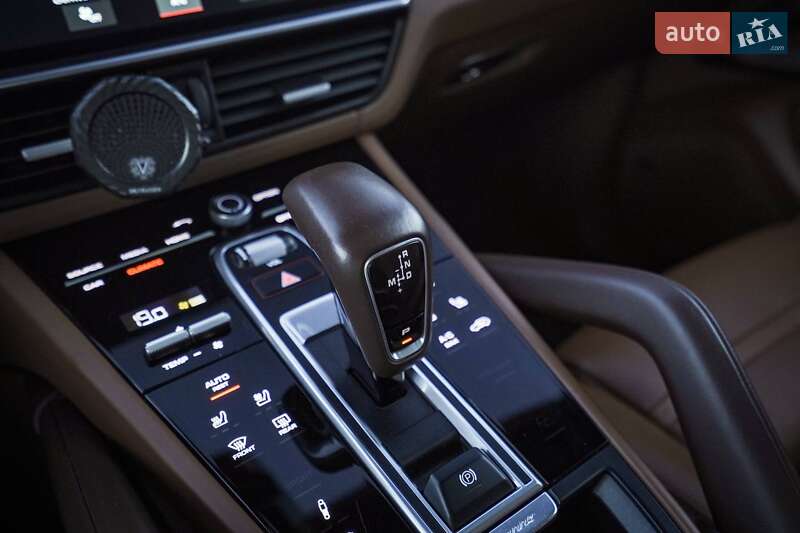 Внедорожник / Кроссовер Porsche Cayenne 2019 в Харькове