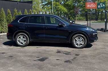 Внедорожник / Кроссовер Porsche Cayenne 2014 в 