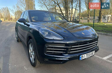 Позашляховик / Кросовер Porsche Cayenne 2018 в 