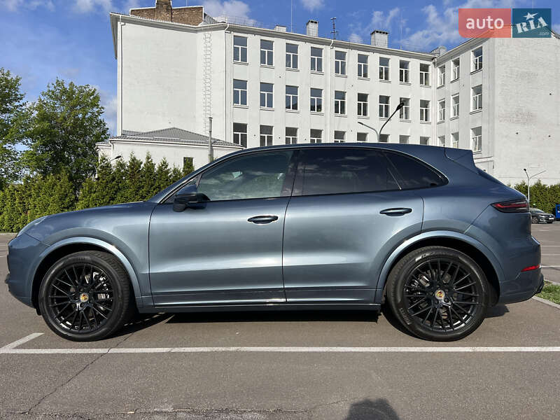 Внедорожник / Кроссовер Porsche Cayenne 2017 в Киеве