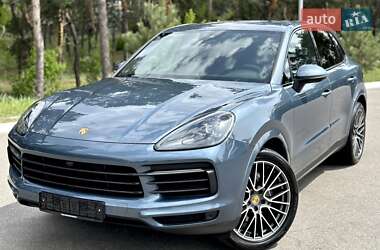 Внедорожник / Кроссовер Porsche Cayenne 2018 в 