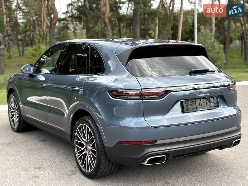 Внедорожник / Кроссовер Porsche Cayenne 2018 в Киеве