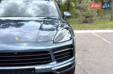 Внедорожник / Кроссовер Porsche Cayenne 2018 в 