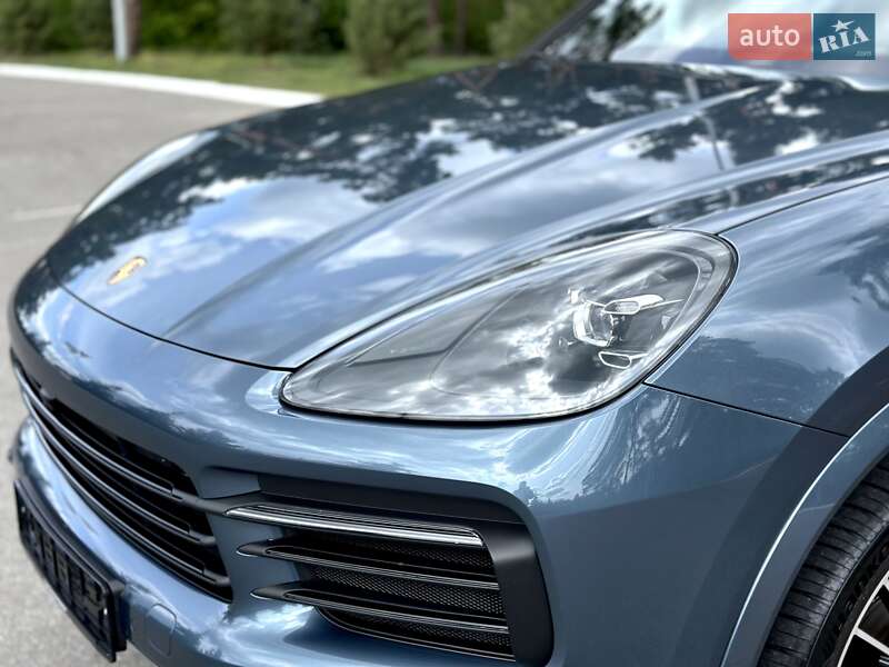 Внедорожник / Кроссовер Porsche Cayenne 2018 в Киеве