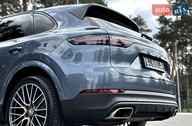 Внедорожник / Кроссовер Porsche Cayenne 2018 в 