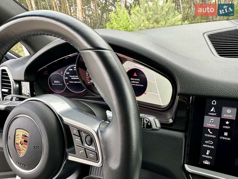 Внедорожник / Кроссовер Porsche Cayenne 2018 в Киеве