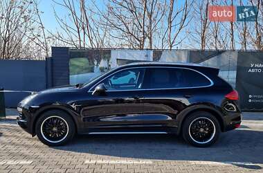 Внедорожник / Кроссовер Porsche Cayenne 2010 в 