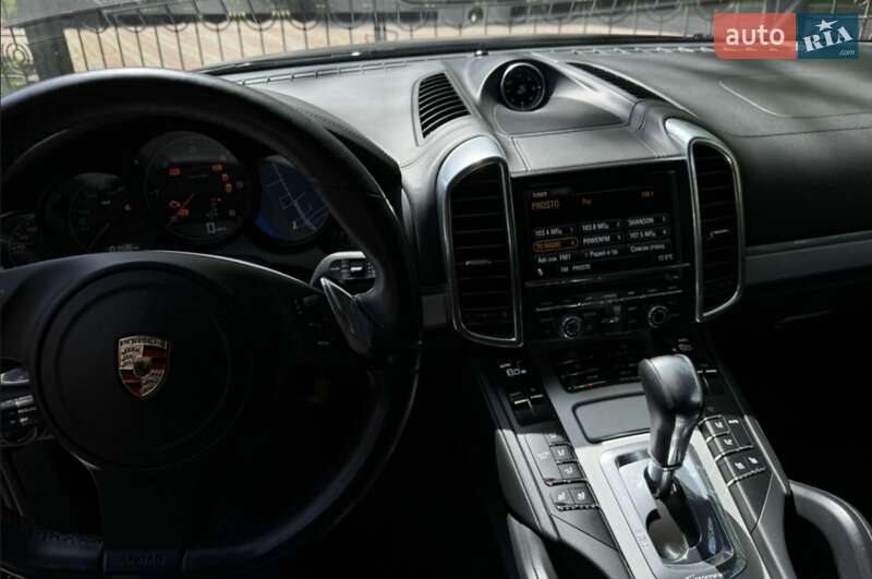 Позашляховик / Кросовер Porsche Cayenne 2010 в Одесі