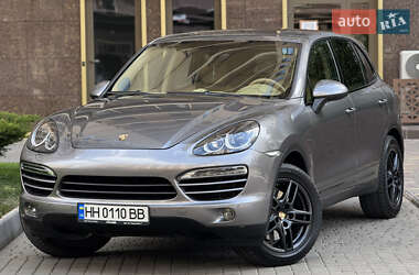 Позашляховик / Кросовер Porsche Cayenne 2013 в 