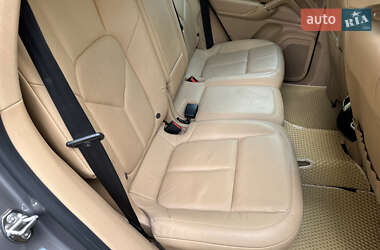 Позашляховик / Кросовер Porsche Cayenne 2013 в 