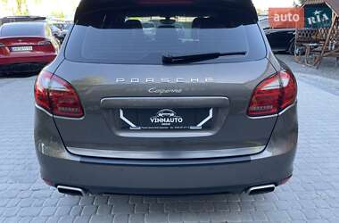 Позашляховик / Кросовер Porsche Cayenne 2012 в 