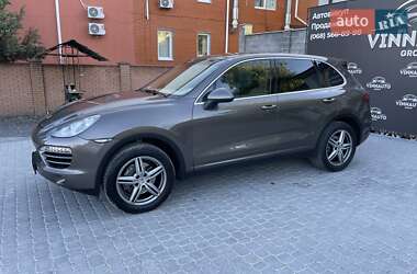 Позашляховик / Кросовер Porsche Cayenne 2012 в 