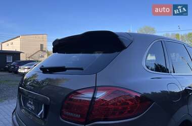 Позашляховик / Кросовер Porsche Cayenne 2012 в 