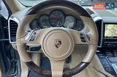 Позашляховик / Кросовер Porsche Cayenne 2012 в 