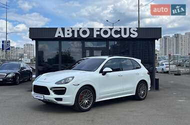 Внедорожник / Кроссовер Porsche Cayenne 2013 в 