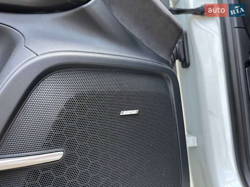 Внедорожник / Кроссовер Porsche Cayenne 2013 в Киеве