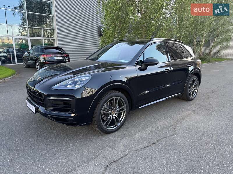 Позашляховик / Кросовер Porsche Cayenne 2019 в 
