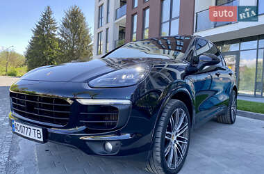 Позашляховик / Кросовер Porsche Cayenne 2016 в 