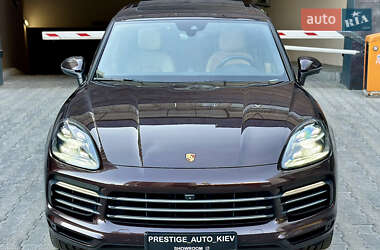Позашляховик / Кросовер Porsche Cayenne 2018 в 
