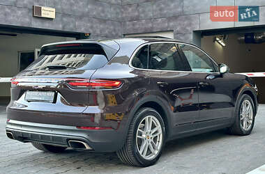 Позашляховик / Кросовер Porsche Cayenne 2018 в 
