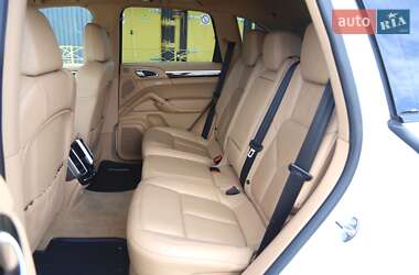 Внедорожник / Кроссовер Porsche Cayenne 2013 в 