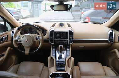Внедорожник / Кроссовер Porsche Cayenne 2013 в 